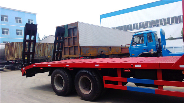 解放后雙橋平板運(yùn)輸車